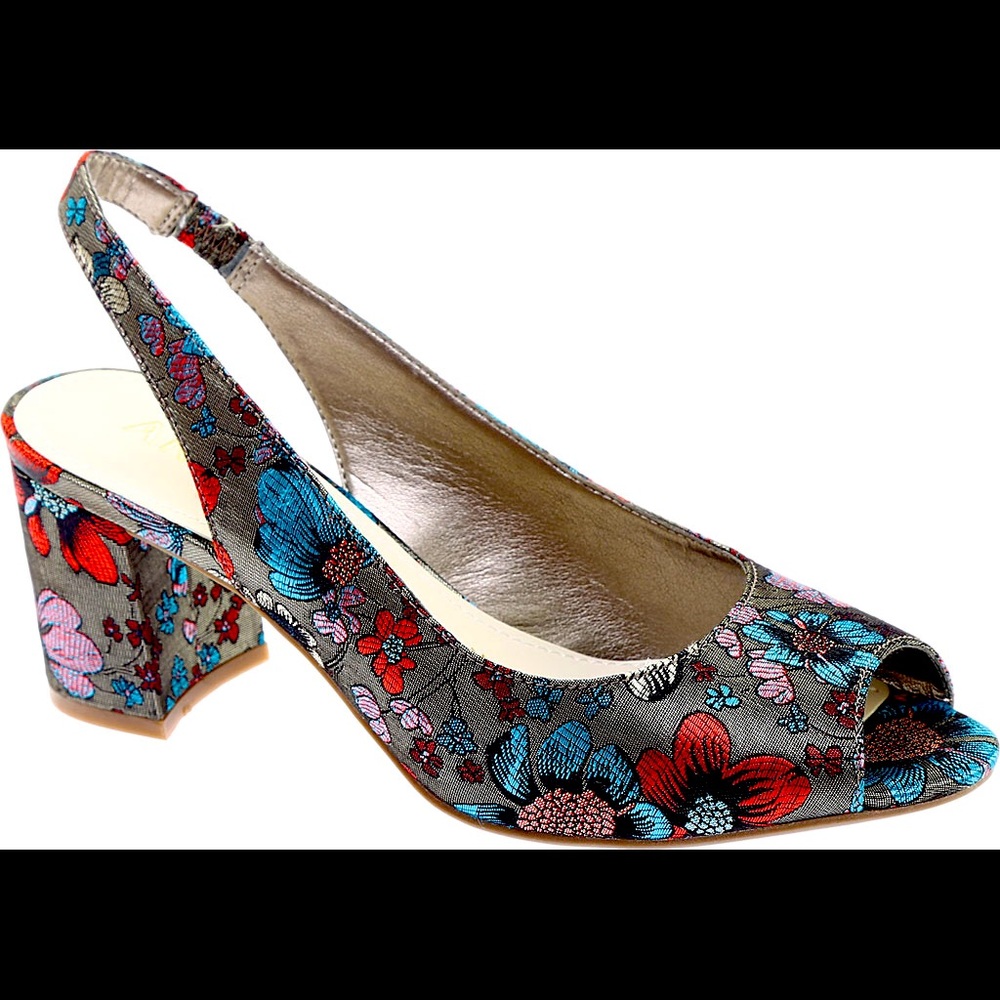 Anne Klein brocade slings open toe 9.5M EUC holidays Maurise